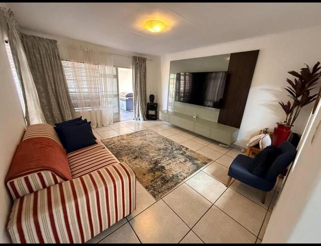 3 BEDROOM PROPERTY TO RENT IN BIRCHLEIGH NORTH